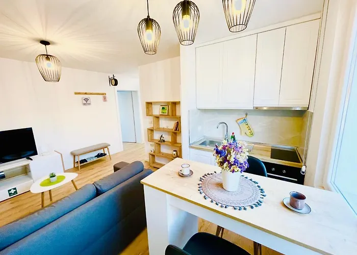 2, Διαμέρισμα Τίρανα