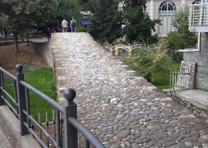 Lejlighed 2, Tirana